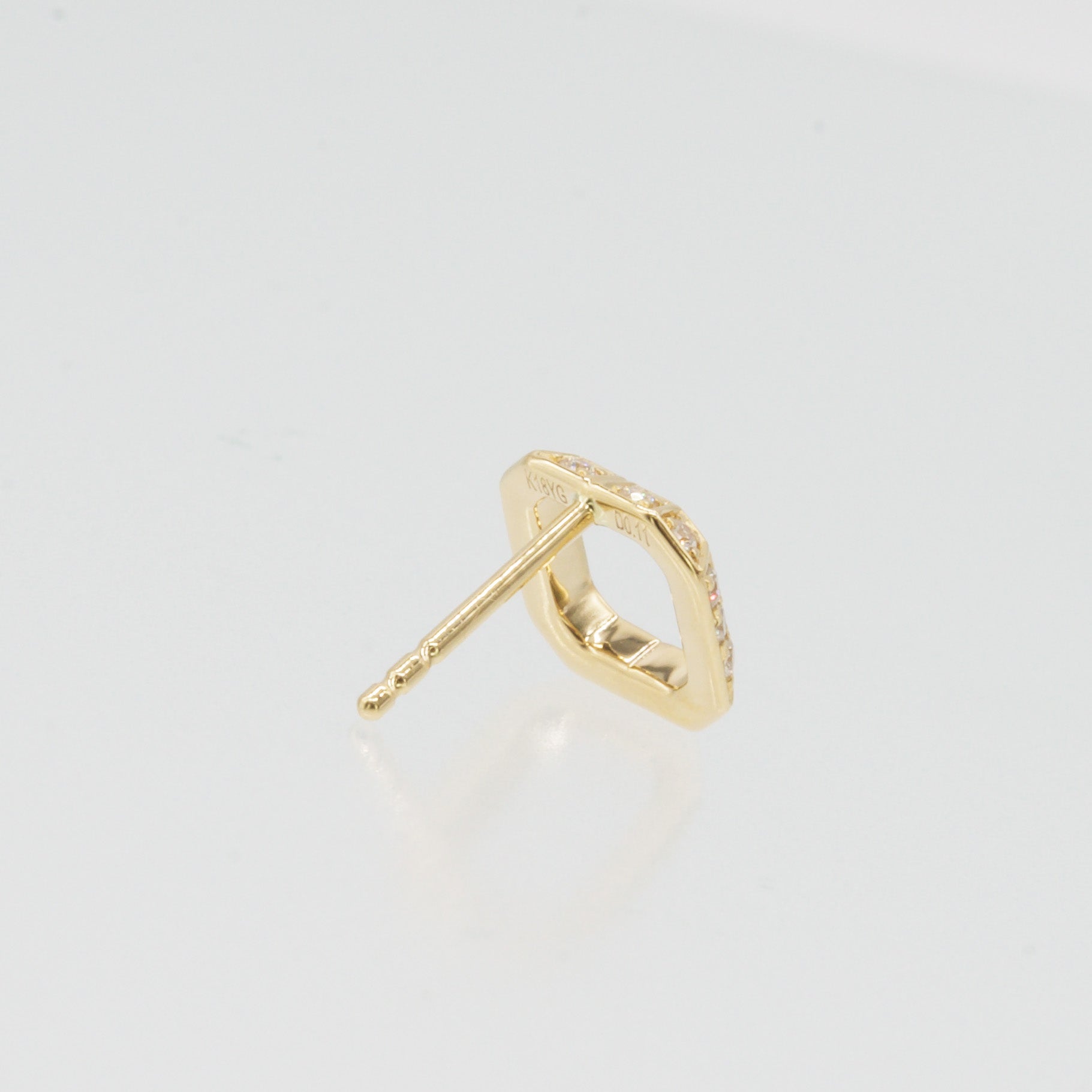 La place V_Diamond Earring [K18 D0.11ctUP] | JAY.